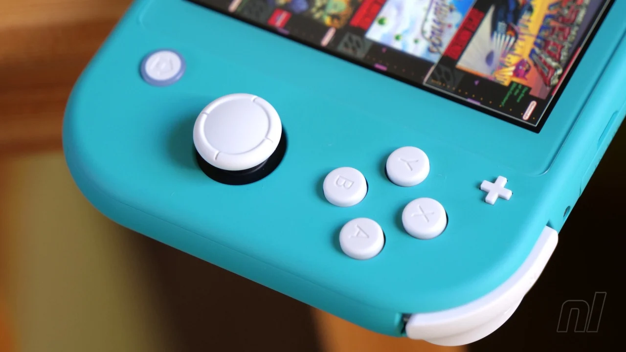 nintendo-switch-lite-close-up.webp