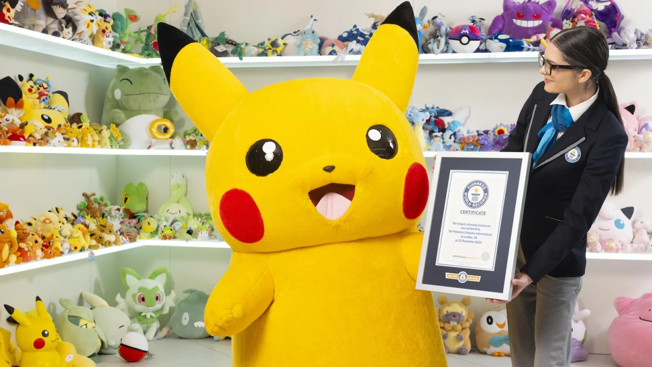 pokemon-unboxing-livestream-guinness-world-record-2024.webp